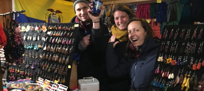 Aktionen im Dezember: Weihnachtsmarkt, Schulkonzert und Ecuadorvortrag Aktionen im Dezember: Weihnachtsmarkt, Schulkonzert und Ecuadorvortrag